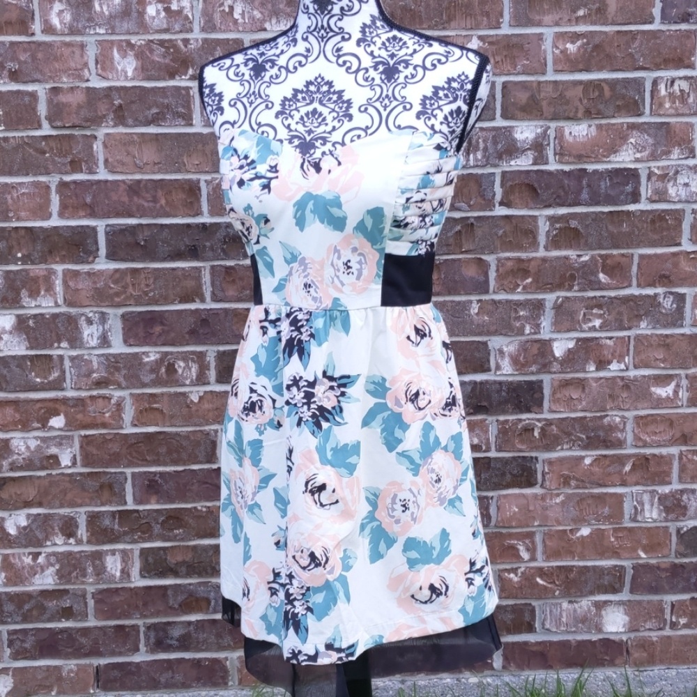 SALE$15😍Guess Semi-formal dress